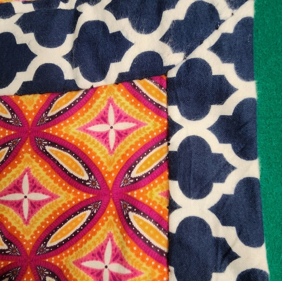 Hand sewn tack and pull style baby blanket - Picture 3 of 3